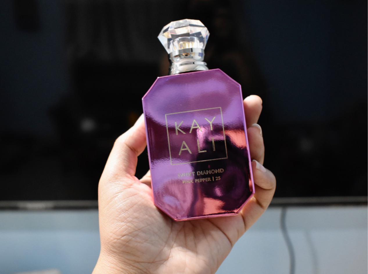 Apa peran aroma pink pepper dalam menciptakan parfum yang menenangkan
