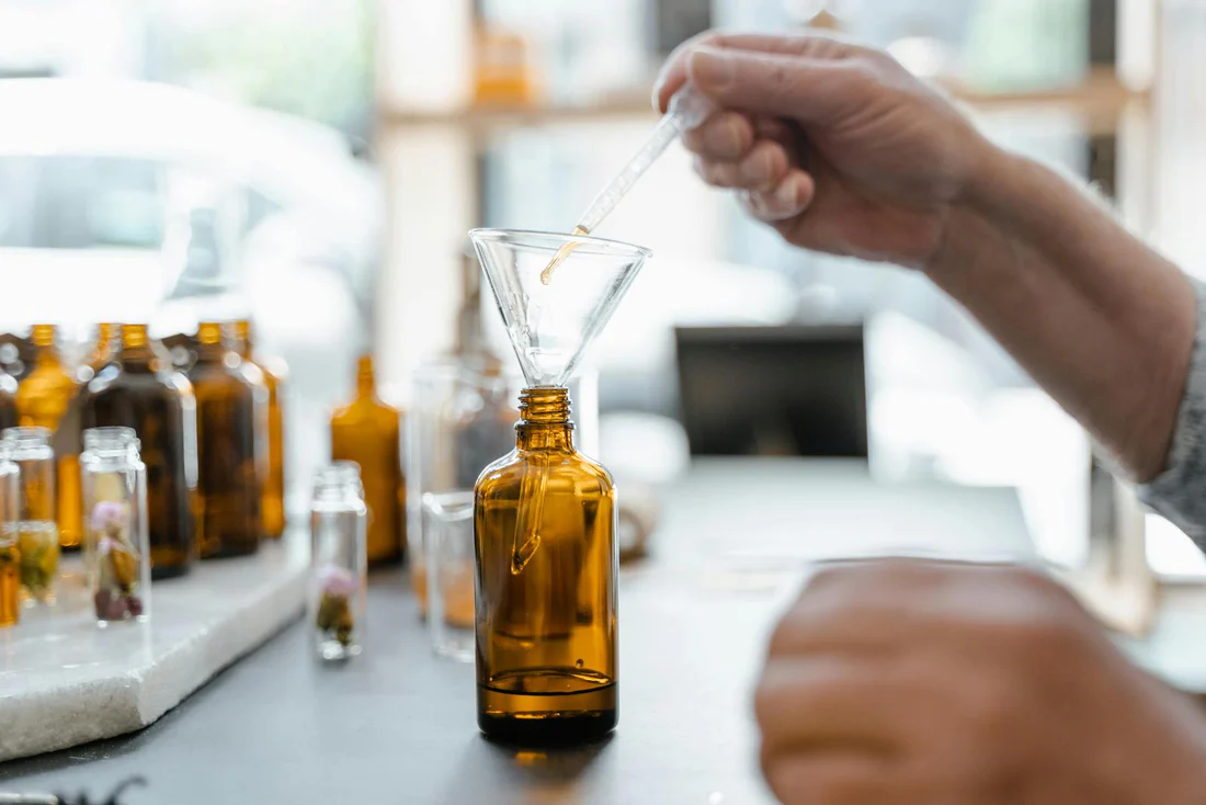 Apakah ada resep parfum sederhana yang bisa dibuat sendiri untuk mengurangi depresi