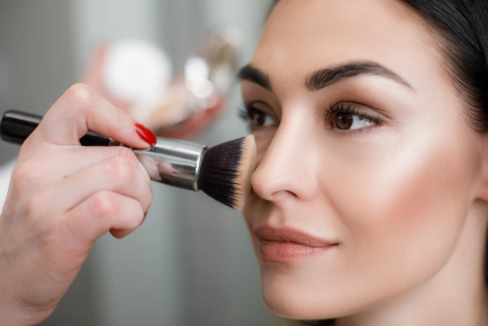 Makeup: Radiance Skin & Ekspresi Berani